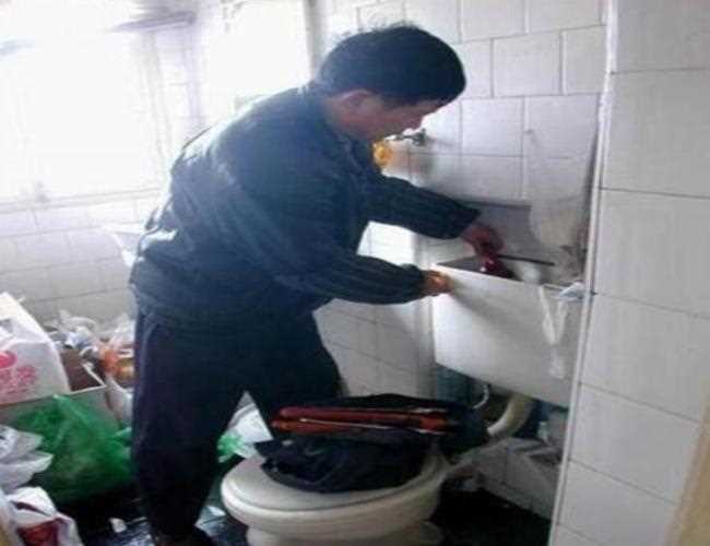 稅務(wù)局家屬院疏通地漏一般要多少錢(qián)下水道接頭漏水怎么維修