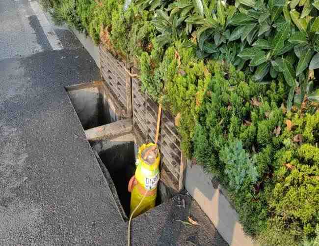 北京新吳區抽糞車清理化糞池全過程